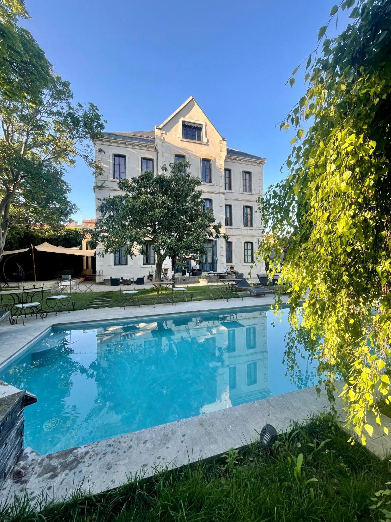 Demeure Saint Louis Historic Manor, City 700M, Parking,A C,Clim,Wifi, Heated Pool, City View การ์กาซอน ภายนอก รูปภาพ